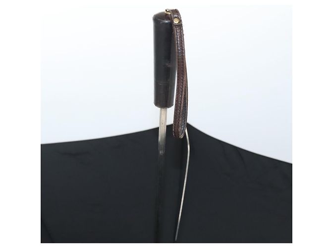 Ombrello pieghevole CHANEL & custodia per ombrello in nylon nero CC Auth 132558 - vista 8