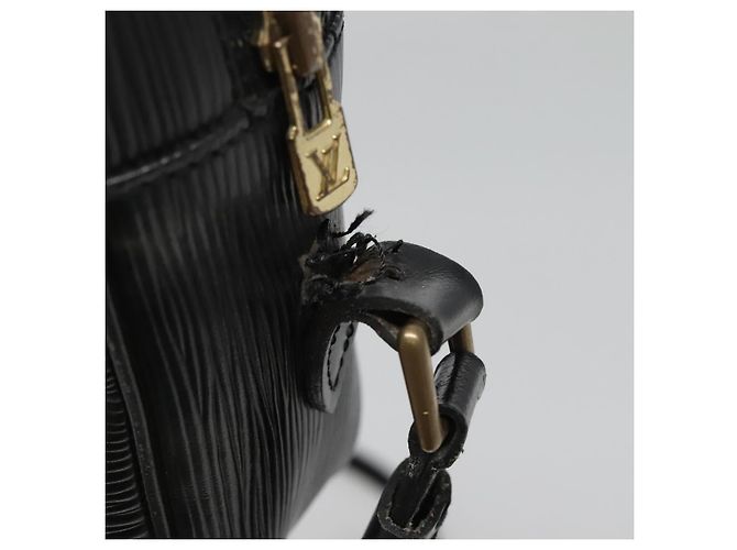 LOUIS VUITTON Borsa a Spalla Epi Trocadero 27 Nera M52312 LV Auth 136635 Nero - vista 8
