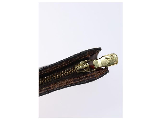 LOUIS VUITTON Pochette Marais Damier Ebene LV Auth 136870 - vista 9