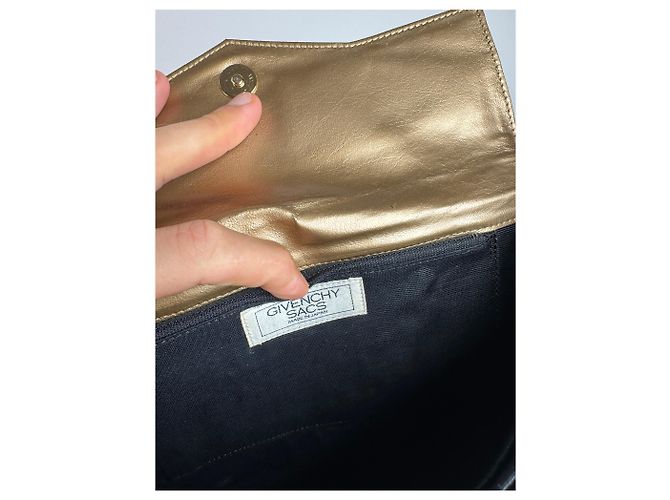 Clutch in pelle e tela vintage Givenchy nero e oro - vista 4