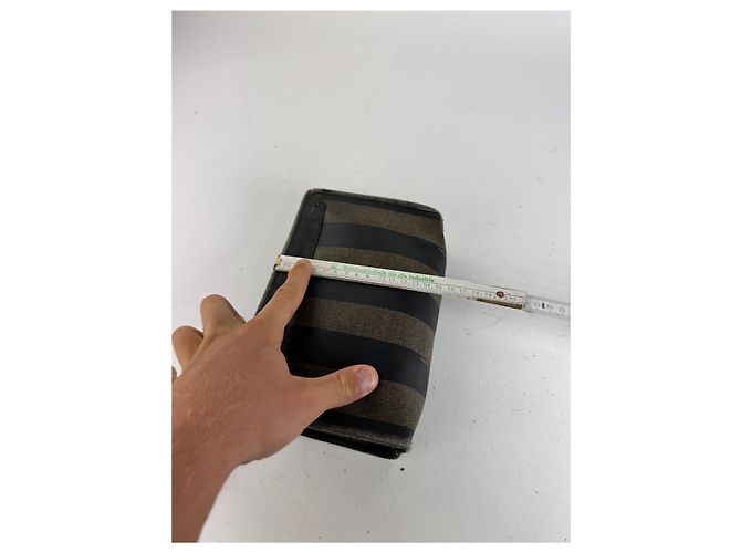 Clutch in pelle vintage Fendi nera Marrone - vista 10