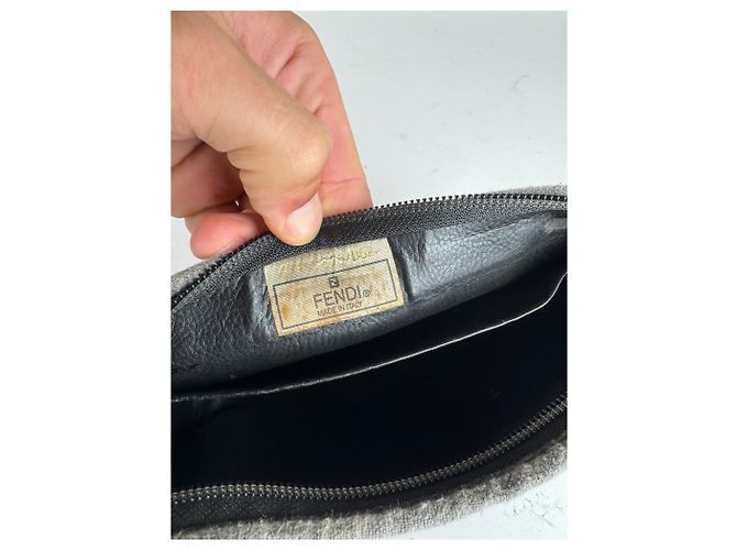 Clutch in pelle vintage Fendi nera Marrone - vista 3