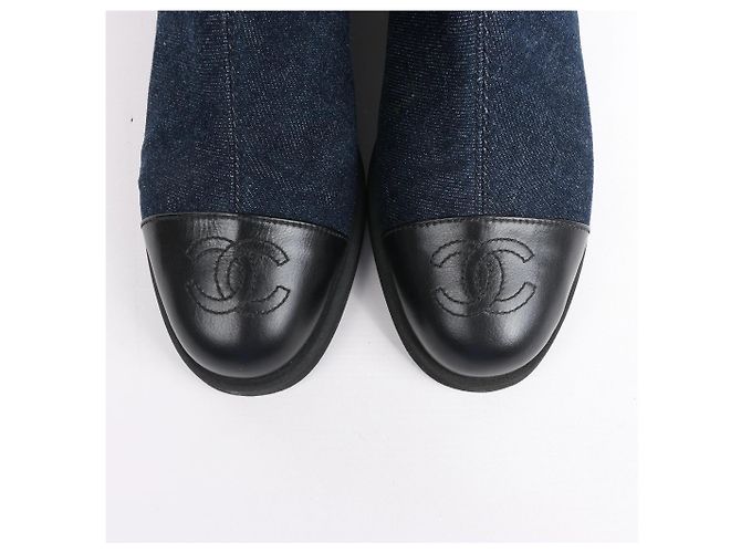 Timeless Botas largas de denim Chanel Coco Mark en azul marino, talla 37 EU - vista 5
