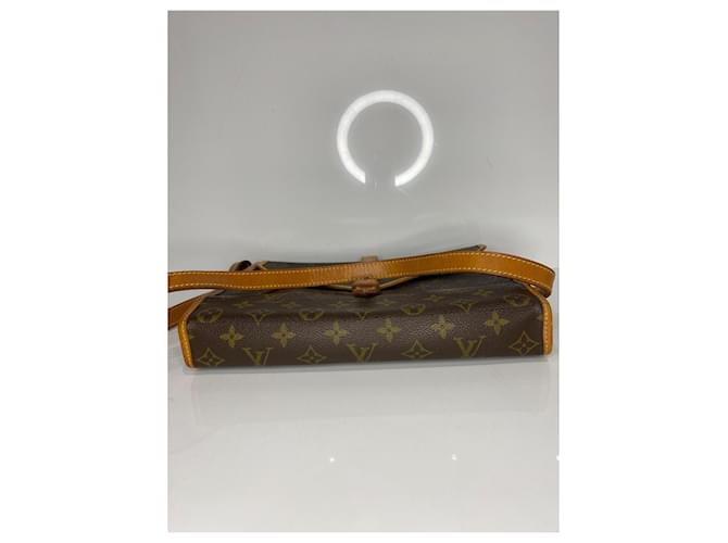 Louis Vuitton Borsa a tracolla portatile Marrone - vista 16