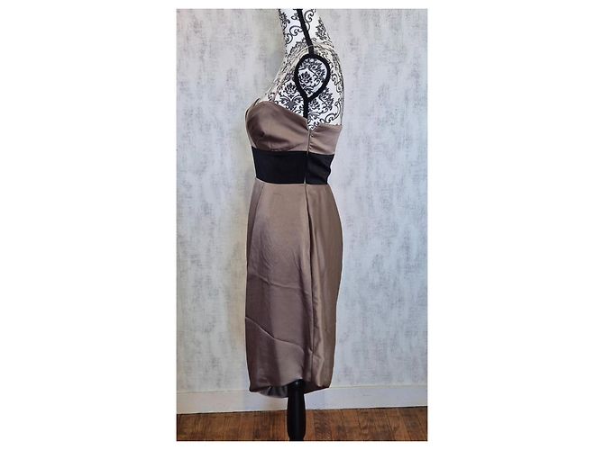 Bcbg Max Azria Kurzes Cocktailabendkleid Bcbgmaxazria Größe 2 38 M Taupe - Ansicht 3