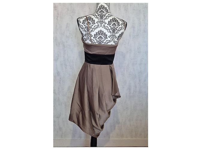 Bcbg Max Azria Kurzes Cocktailabendkleid Bcbgmaxazria Größe 2 38 M Taupe - Ansicht 4