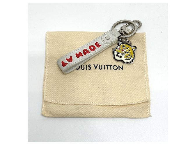 Louis Vuitton NIGO Collaboration Dragonne LV MADE Strap Bag Charm Keychain White Red - view 9
