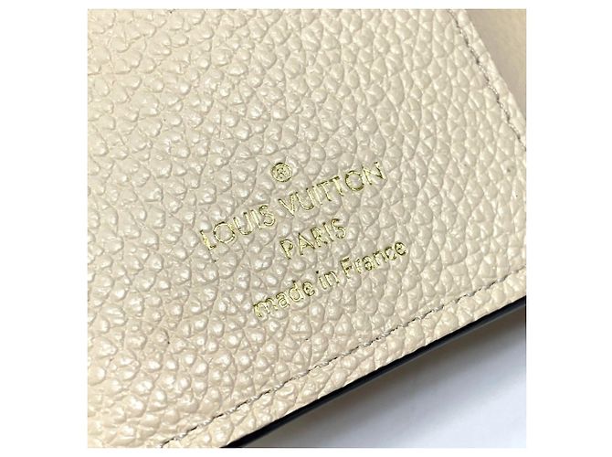 Billetera Tri-Fold Monogram Empreinte Louis Vuitton - vista 13