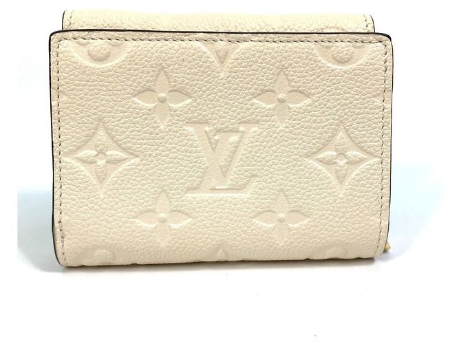 Billetera Tri-Fold Monogram Empreinte Louis Vuitton - vista 3