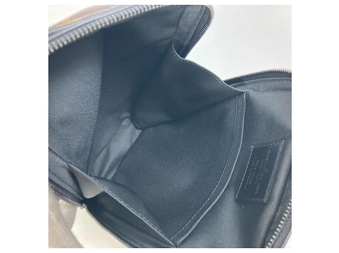 Bolsa de Ombro Utilitária Louis Vuitton Monogram Solar Ray Marrom - vista 11