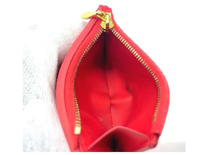 Cartera Compacta Tri-fold Capucines XS Louis Vuitton Roja - vista 10