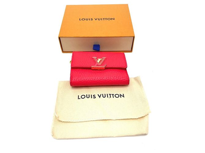 Cartera Compacta Tri-fold Capucines XS Louis Vuitton Roja - vista 12