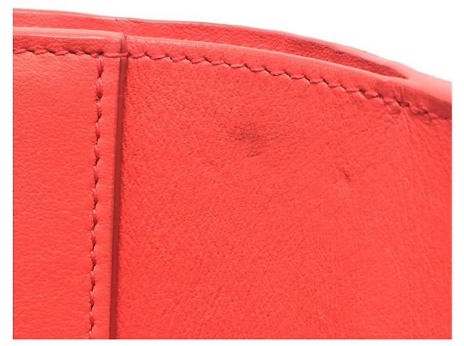 Cartera Compacta Tri-fold Capucines XS Louis Vuitton Roja - vista 7