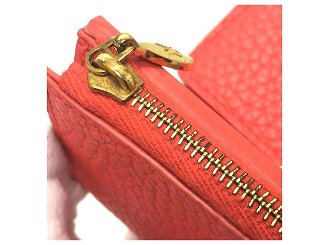 Cartera Compacta Tri-fold Capucines XS Louis Vuitton Roja - vista 9