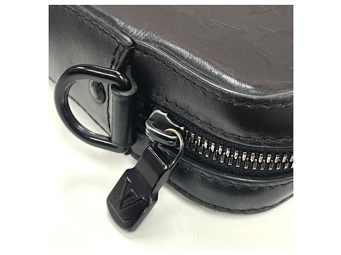 Borsa a tracolla Duo Monogram Shadow Louis Vuitton Nero - vista 14