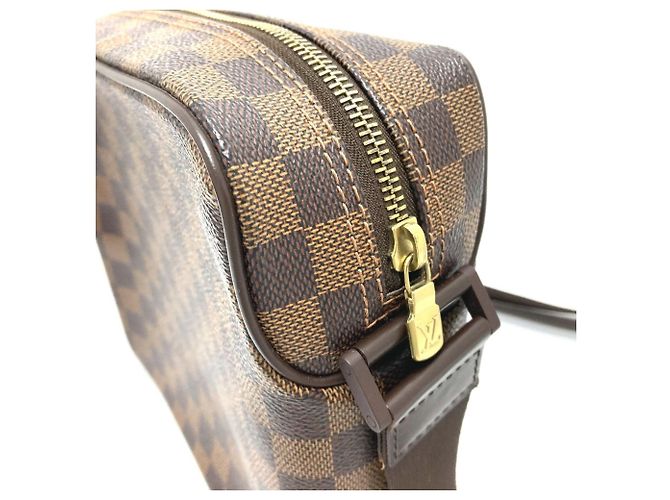 Borsa a Spalla Pochette PM Damier Olaf di Louis Vuitton Marrone Damier ebene - vista 9