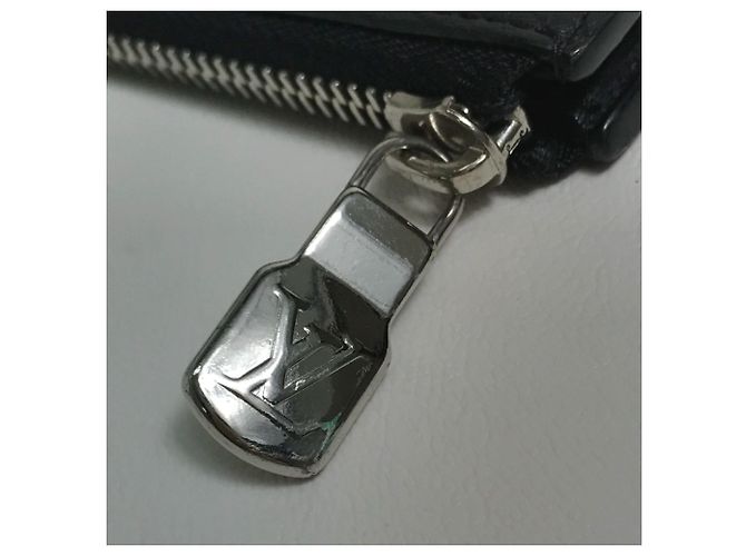 Borsa Pochette Jour GM LV Circle M67756 di Louis Vuitton Nero - vista 5