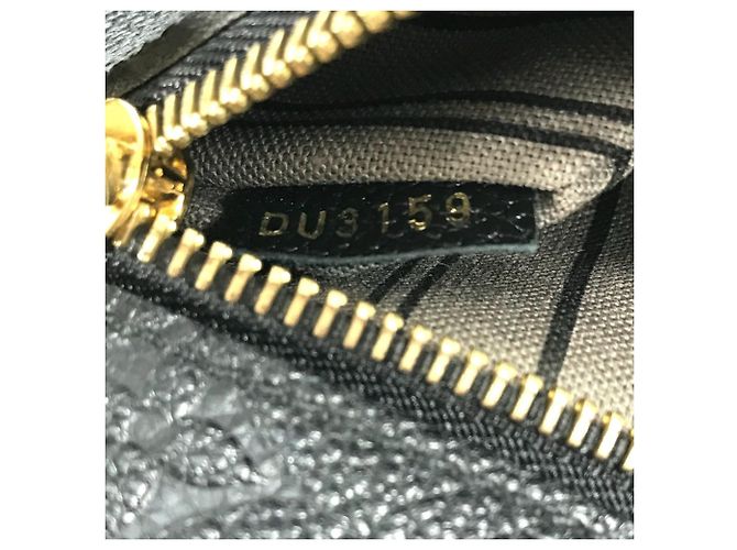 Pochette Metis MM in Monogram Empreinte Louis Vuitton Nero - vista 17