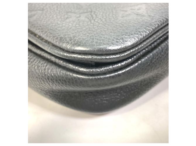 Pochette Metis MM in Monogram Empreinte Louis Vuitton Nero - vista 6