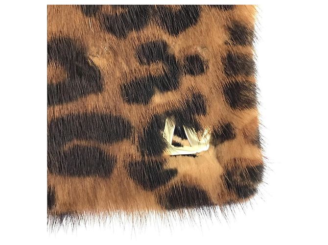 Louis Vuitton Leopardprint Nerzschal Braun Pink - Ansicht 12