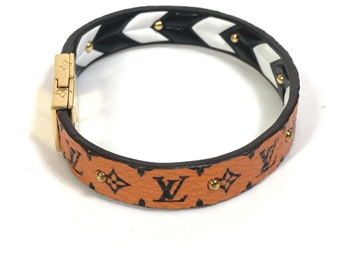 Bracciale Charm Monogramma Louis Vuitton Marrone Nero Bianco - vista 4
