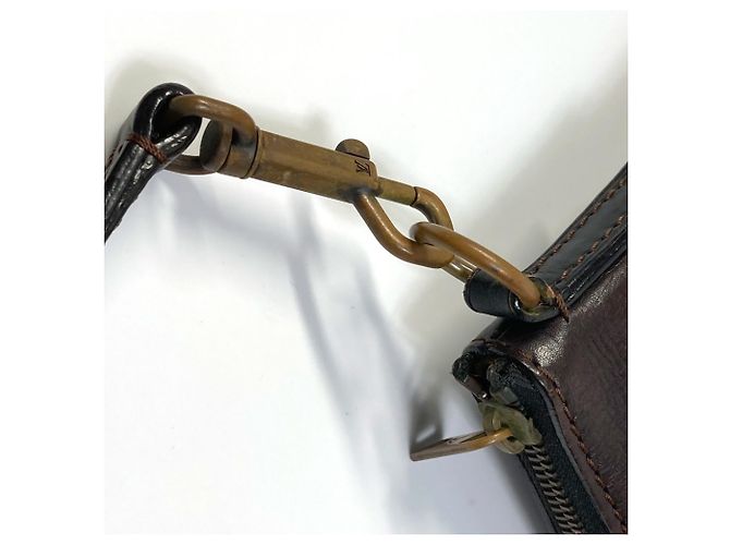 Borsa a Spalla Pochette Shawnee MM Utah M93453 Louis Vuitton Marrone - vista 6