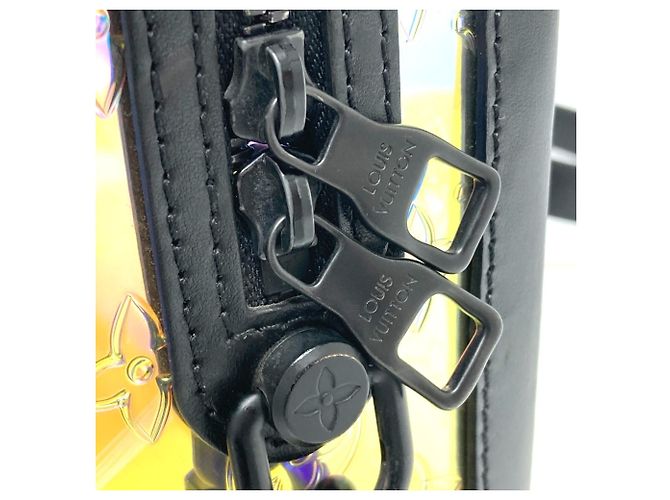 Borsa a Spalla Soft Trunk Monogram Prism di Louis Vuitton Nero - vista 7
