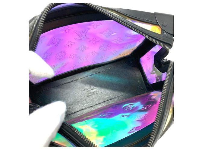 Borsa a Spalla Soft Trunk Monogram Prism di Louis Vuitton Nero - vista 8