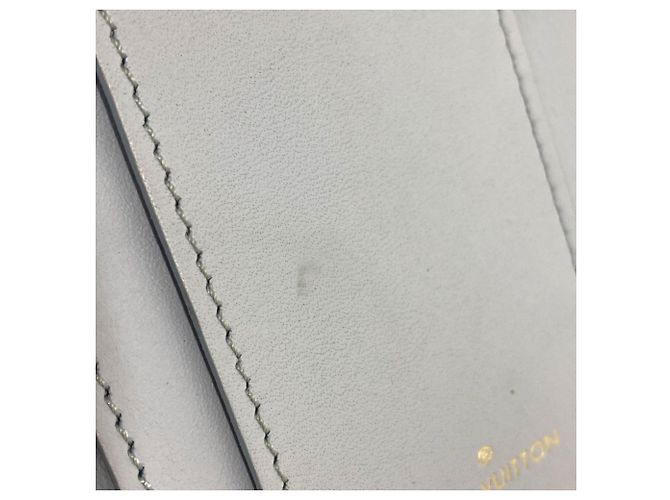Portefeuille Capucines XS Compact à Trois Volets Louis Vuitton Bleu - vue 12