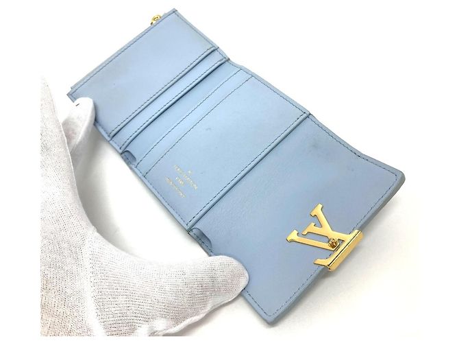 Portefeuille Capucines XS Compact à Trois Volets Louis Vuitton Bleu - vue 7