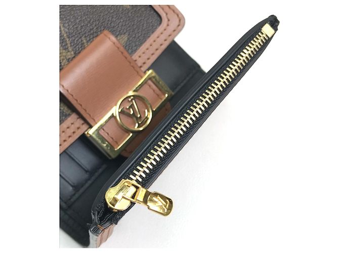 Portafoglio Compact Trifold Dauphine Monogramma Inverso Louis Vuitton Marrone - vista 11