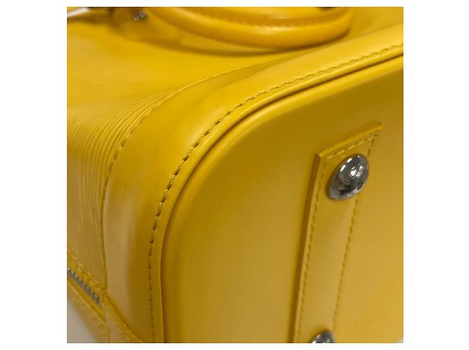Louis Vuitton Epi Alma PM Tote Bag Gelb - Ansicht 4