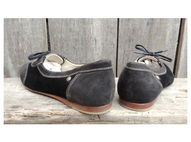Derbies Paraboot en daim noir - vue 6