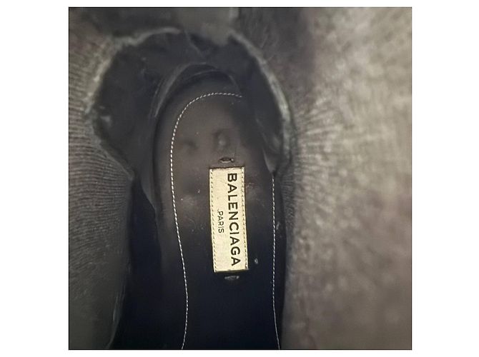 Botas Chelsea con punta perforada Balenciaga en cuero negro - vista 7
