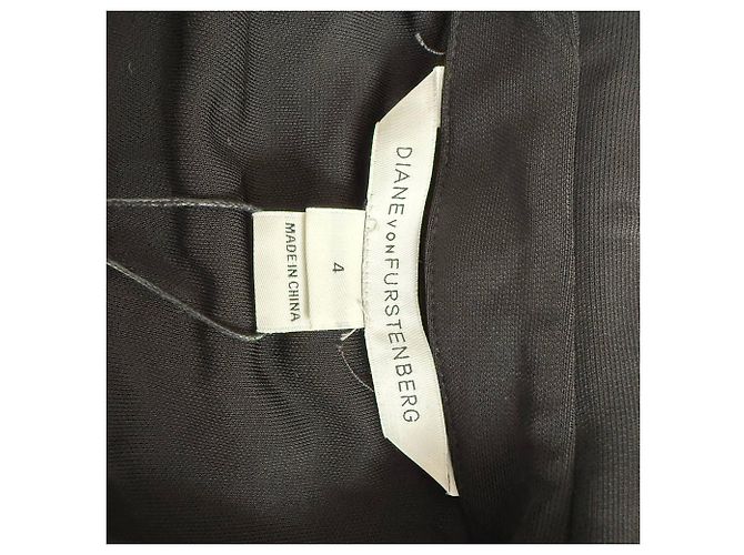 Abito nero in rayon con scollo a V, lunghezza ginocchio di Diane von Furstenberg - vista 4