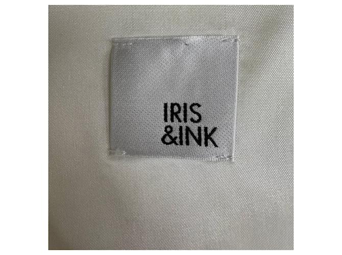 Iris & Ink Texturiertes V-Ausschnitt Langarmoberteil aus Creme-Polyester Weiß Roh - Ansicht 4