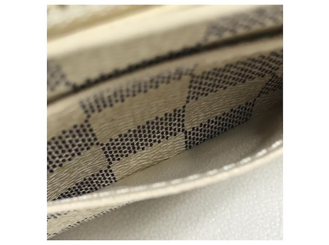 Sarah Louis Vuitton Damier Azur Langbörse Weiß - Ansicht 13