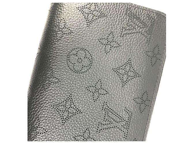 Cartera Zippy Monogram Mahina Louis Vuitton Negro - vista 5