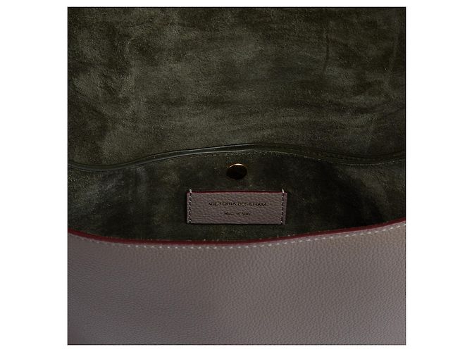 Borsa a Spalla Maxi Chain Pouch Jumbo Taupe in Pelle Victoria Beckham - vista 9