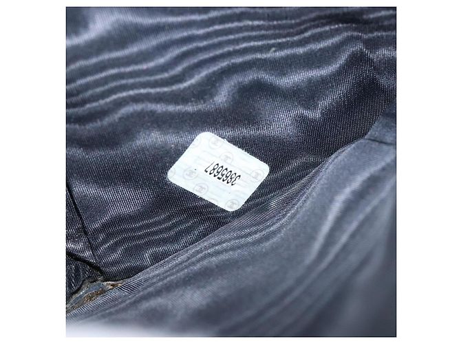 Billetera Bifold CHANEL de Piel Caviar Negra Oro CC Auth bs28503 Negro Dorado - vista 12
