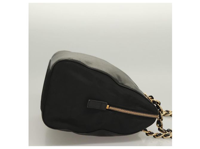 Borsa a spalla con catena Prada in pelle nera e oro Auth yk18939 Nero D'oro - vista 3