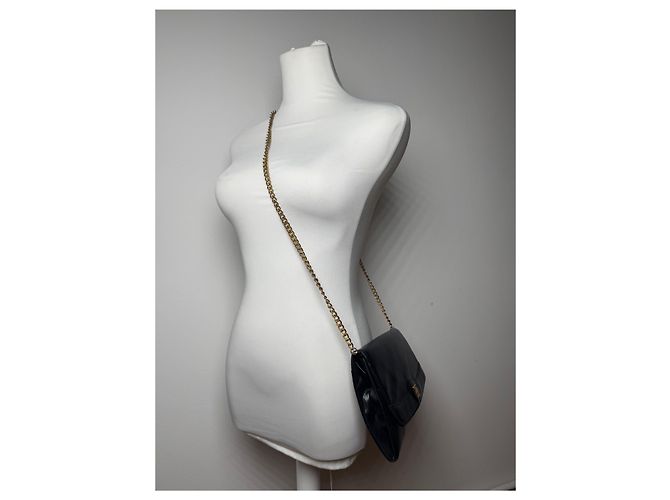 Vintage Givenchy 4G Tasche aus Lackleder schwarz - Ansicht 7