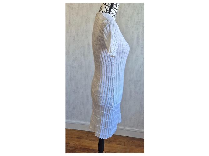 Weißes enges Strickkleid mit Perlmuttknopf von La Fée Maraboutée Größe 36 S 1 - Ansicht 4