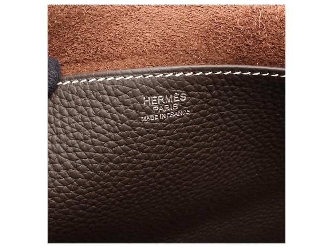 Hermès Halzan 31 in Taurillon Clemence Marrone Marrone scuro - vista 4