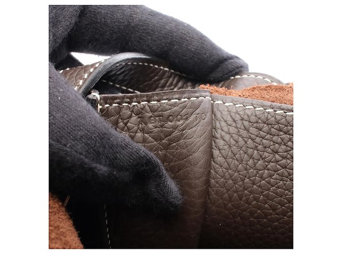 Hermès Halzan 31 in Taurillon Clemence Marrone Marrone scuro - vista 5