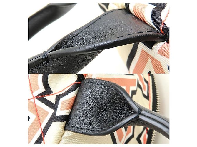 Zaino Neon Matelassé CHANEL Nero Rosa Crudo - vista 5