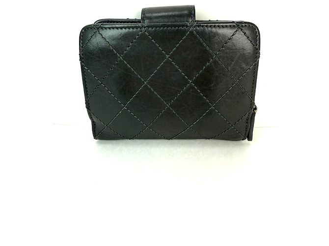 Chanel 2.55 Reissue Compact Wallet aus gealtertem Kalbsleder in Grau mit Reißverschluss - Ansicht 2