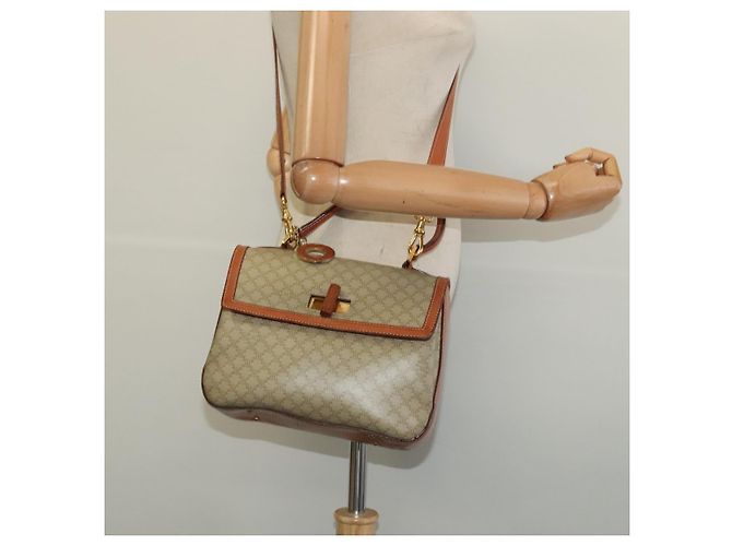 Céline Borsa a mano in tela Macadam CELINE PVC 2in1 Beige Oro Auth 136202 D'oro - vista 26