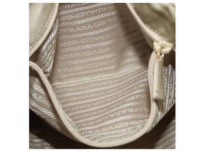 Tote PRADA Kettentasche aus Leder Beige Gold Auth bs28084 Golden - Ansicht 24