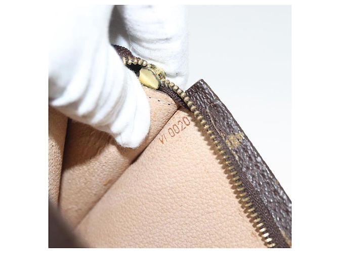 LOUIS VUITTON Pochette Bucket Monogram PM Accessorio LV Auth 136464 Monogramma - vista 12